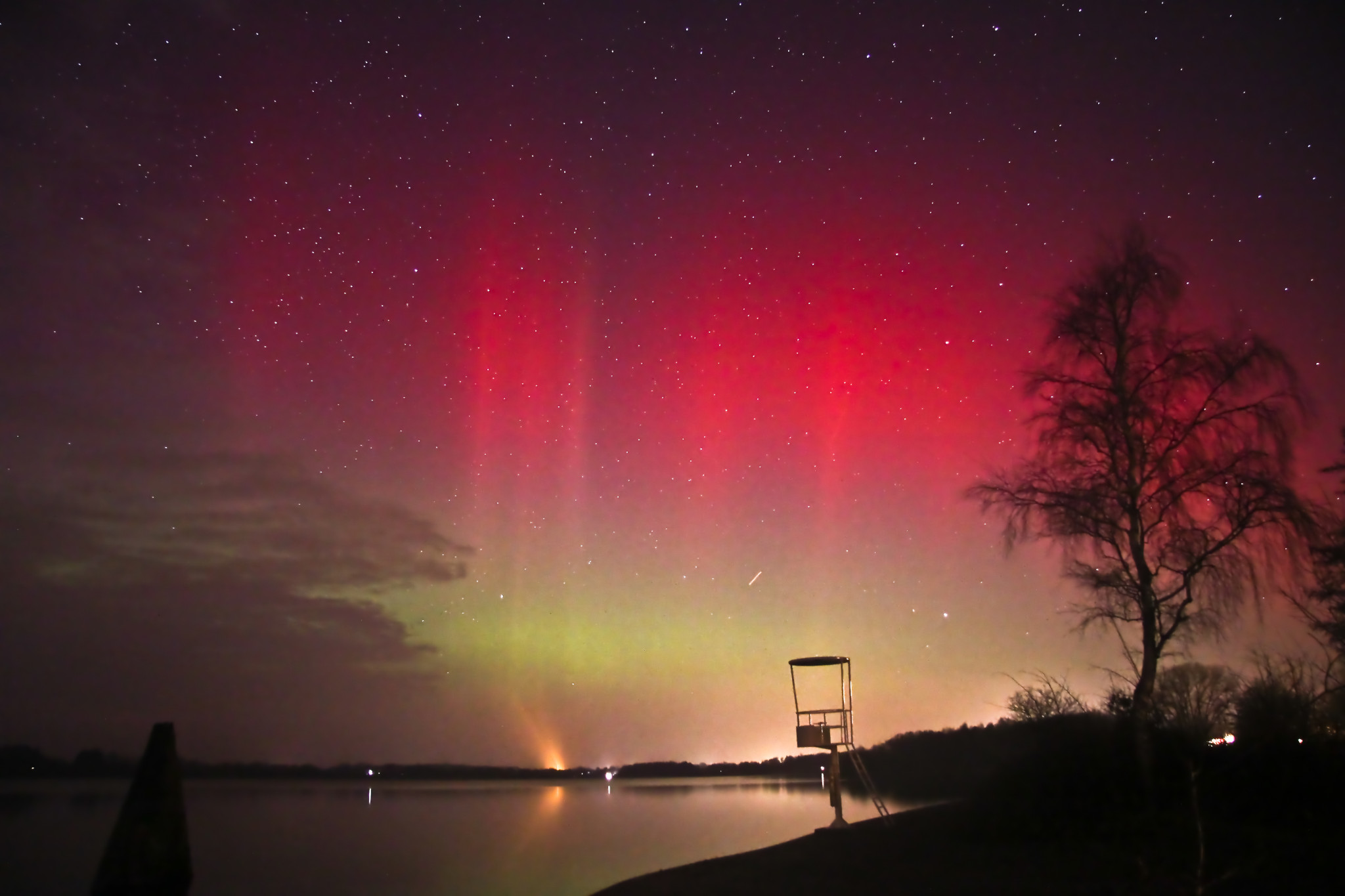 Adventskalender 2023 - Polarlichter am Einfelder See, fotografiert von Marco Ludwig
